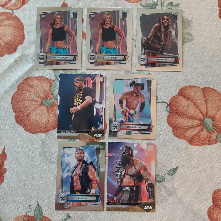 Lot of 22 wrestling cards. Letter K. 6 inserts, 2 parallels.