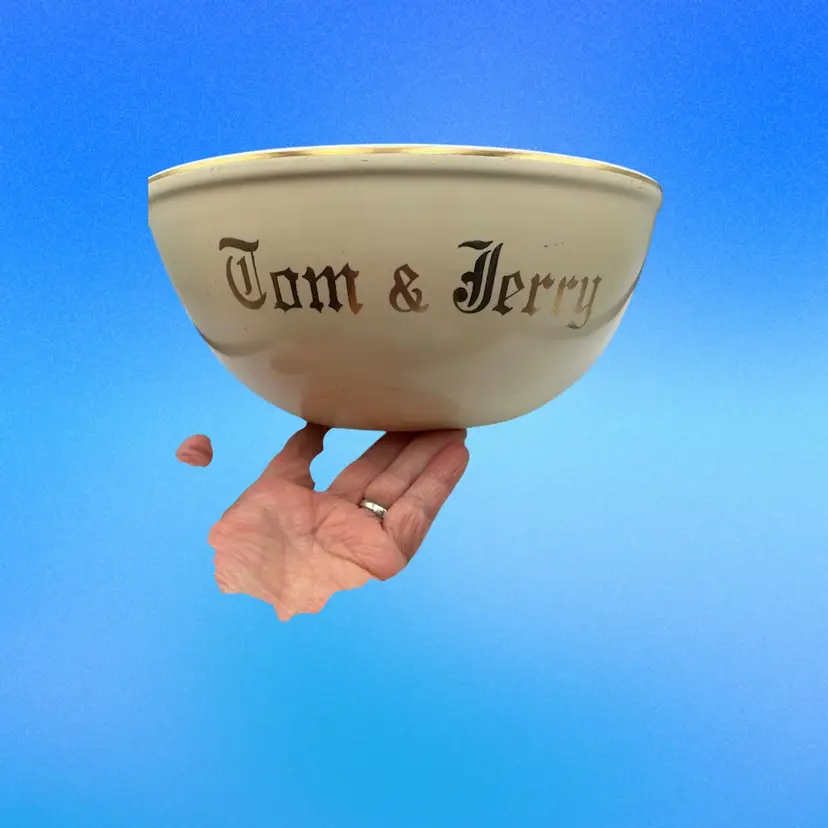 A06 vintage Homer Laughlin Tom & Jerry punch bowl