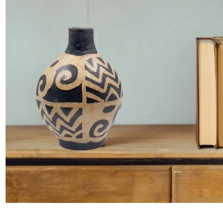 Lenka Pottery Burnished Vase Honduras South America