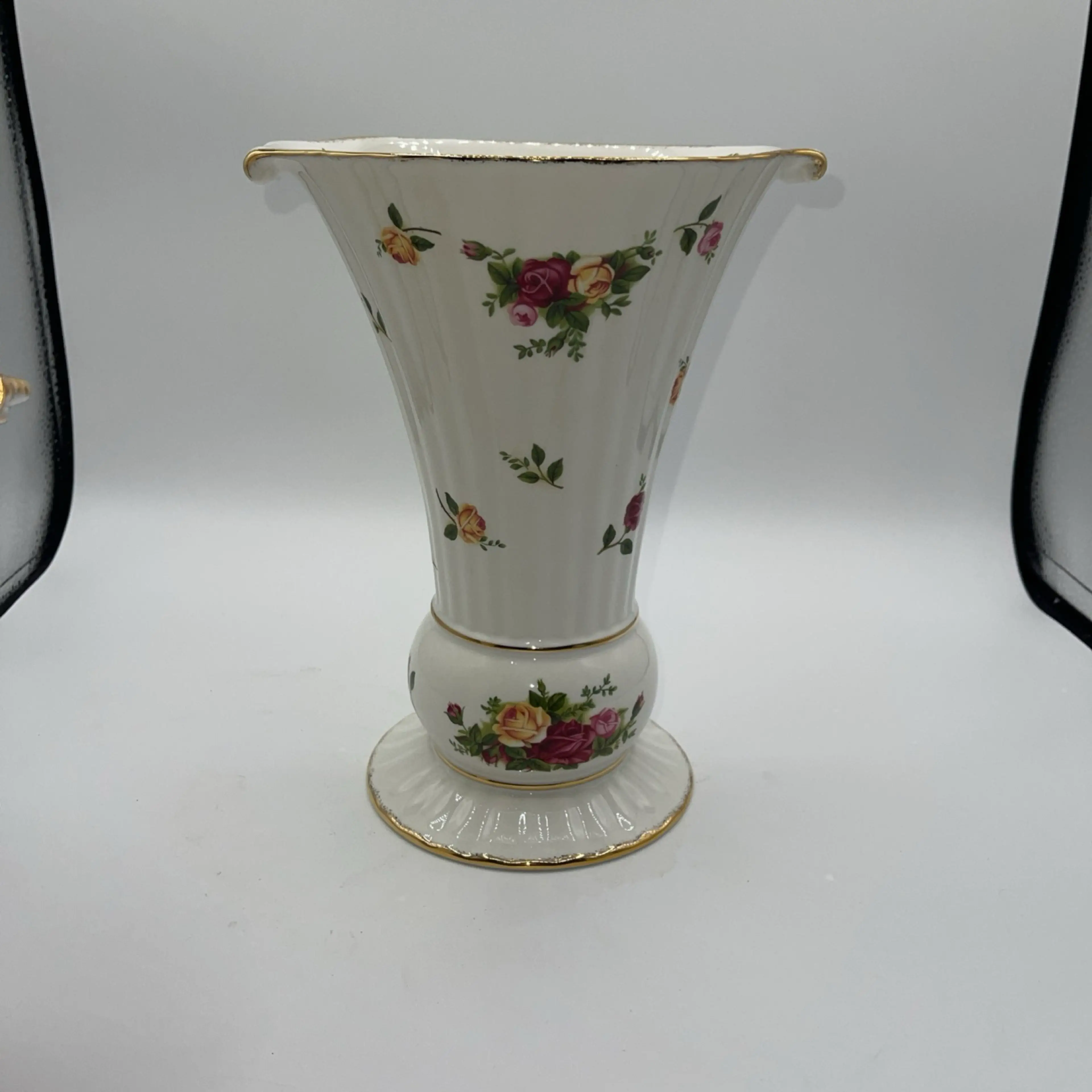 Image 2 of 10