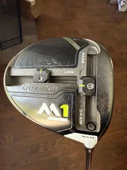 CLEAN Taylormade M1 (2017) Driver Fujikura ATMOS 60g Stiff Flex RH