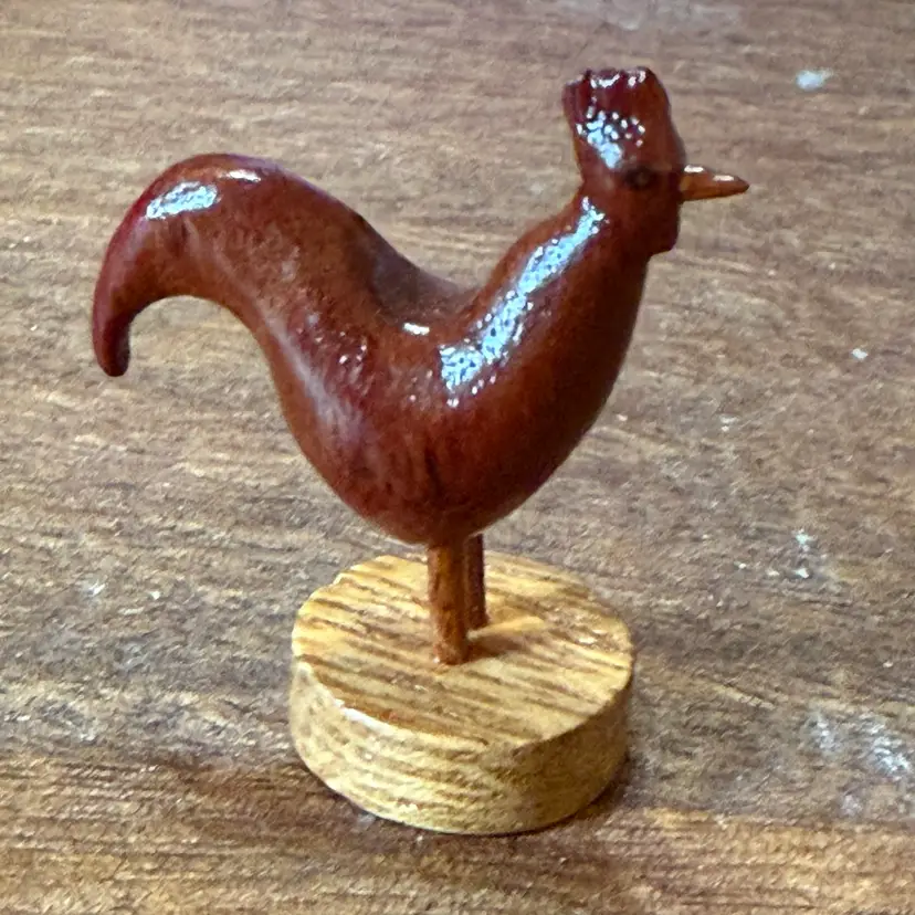 Miniature Carved Wood Chicken Rooster 🐓 Figurine 1”