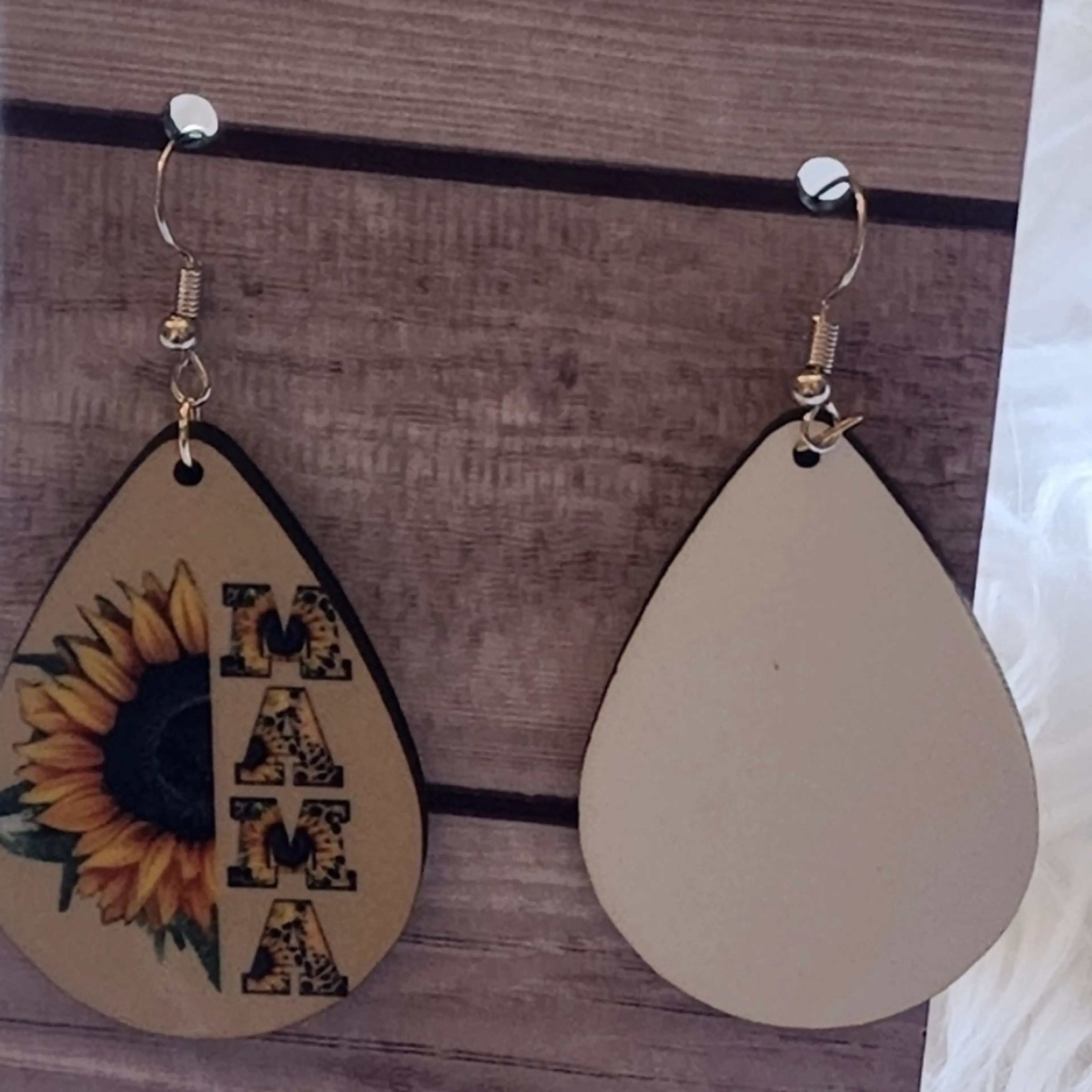Image 3 of 4