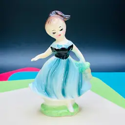 Djilly 16 - Vintage HEIDI Figurine - Japan