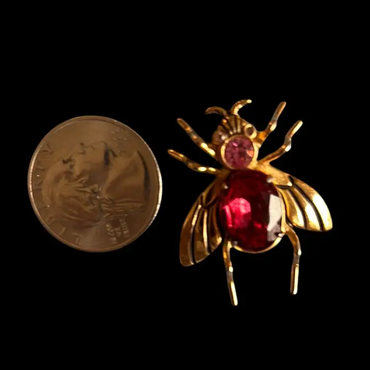 Coro Pegasus Ruby Red Belly And Pink Rhinestone Head And Eyes Fly Brooch