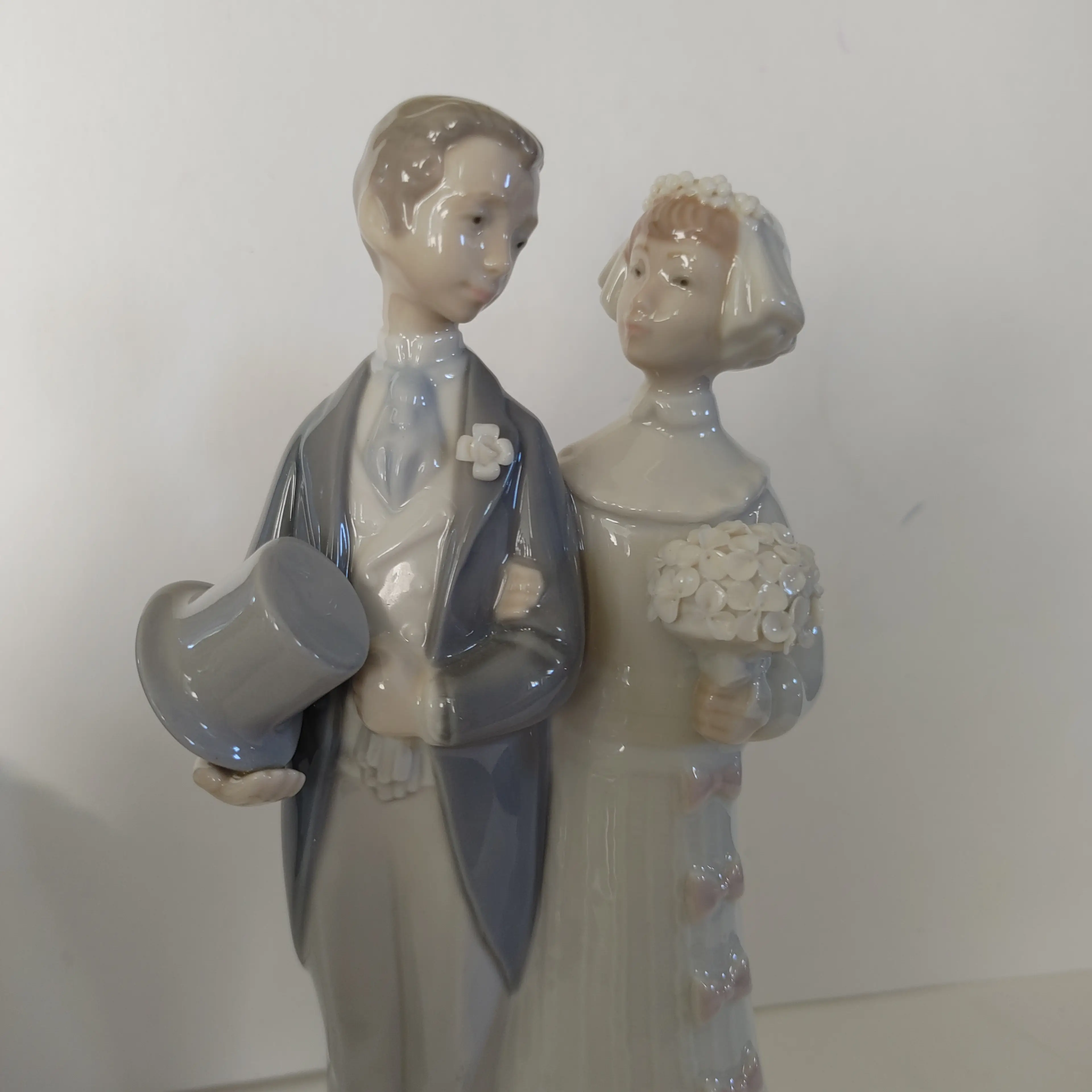Image 3 of 4