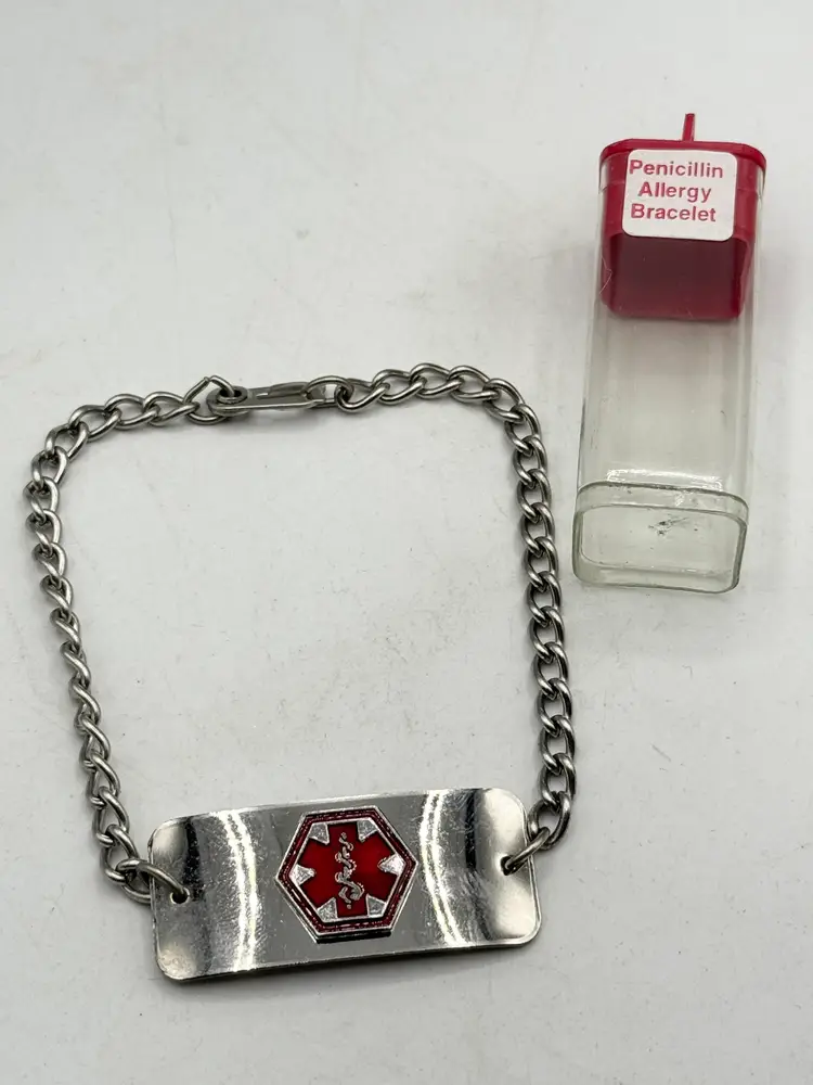 Vintage penicillin allergy medical id bracelet