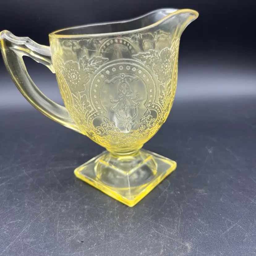Indiana Glass Horseshoe Creamer Yellow Depression Glass Vintage