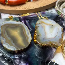 1 Agate Gold Filled Necklace 🌟