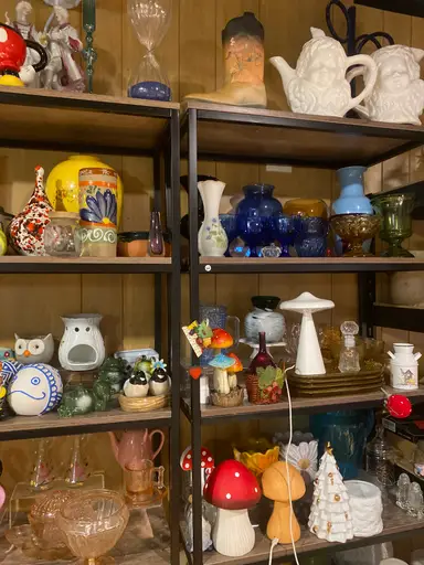 Pop Up glass blowing and awesome finds 