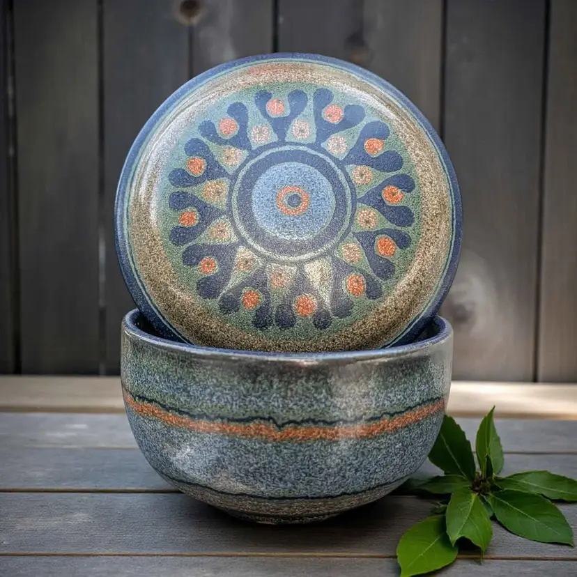 Vintage KMK Manuell Keramik Studio Art Pottery Lidded Dish Trinket Box West Germany