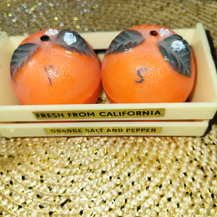Vintage Orange Shakers inn Crate