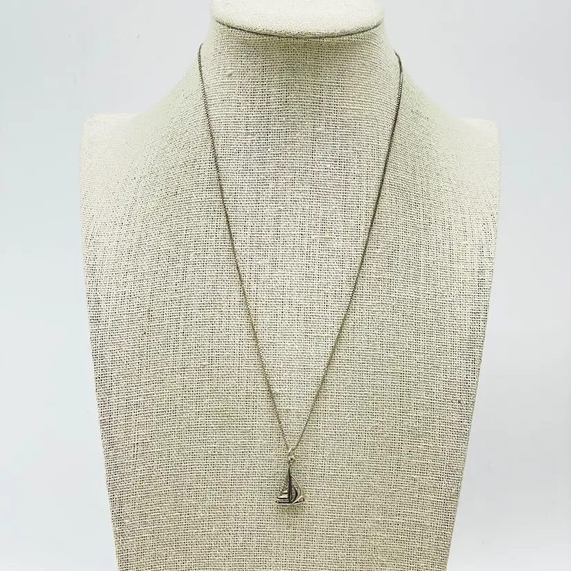 Sailboat Charm Necklace Marked 925 Italy Sterling KSK 18133