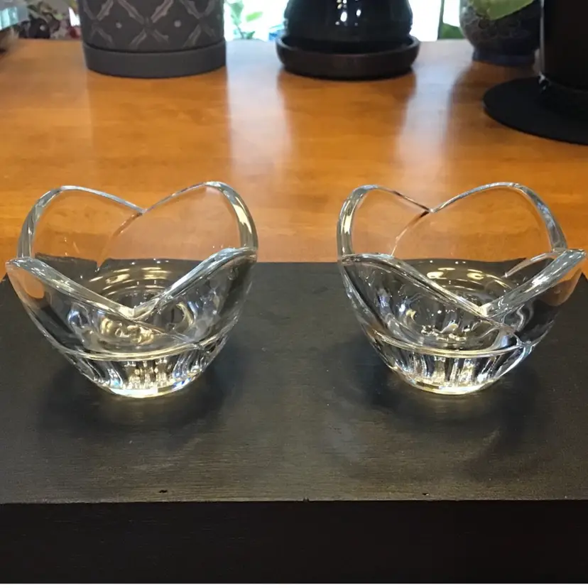 2 Tulip Shaped Votive Tea light Taper Clear Glass Candle Holders