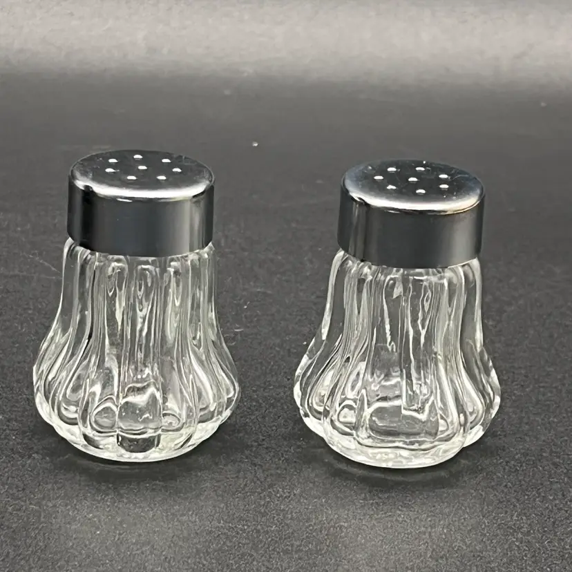 #21 Mini Clear Glass And Metal Screw Top Salt & Pepper Shakers 1.75”