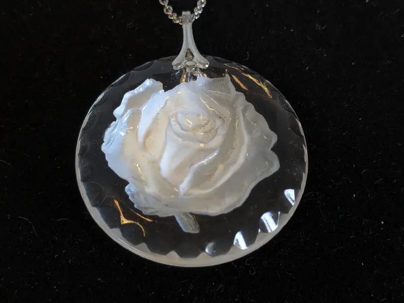 Vintage Avon White Acrylic Rose Pendant Silver Tone Necklace