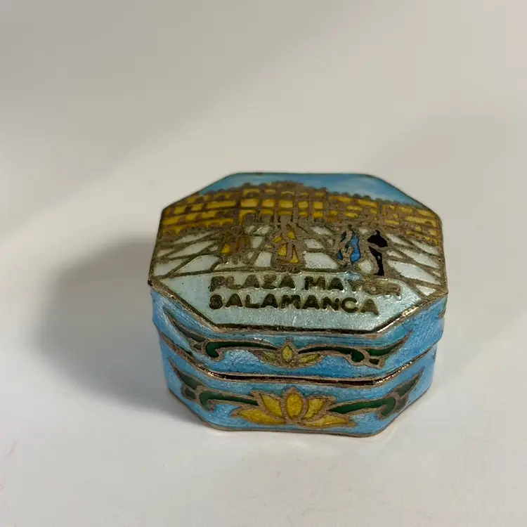 Pill Box Salamanga light blue enamel metal mid-century souvenir 1x1.5x.75"