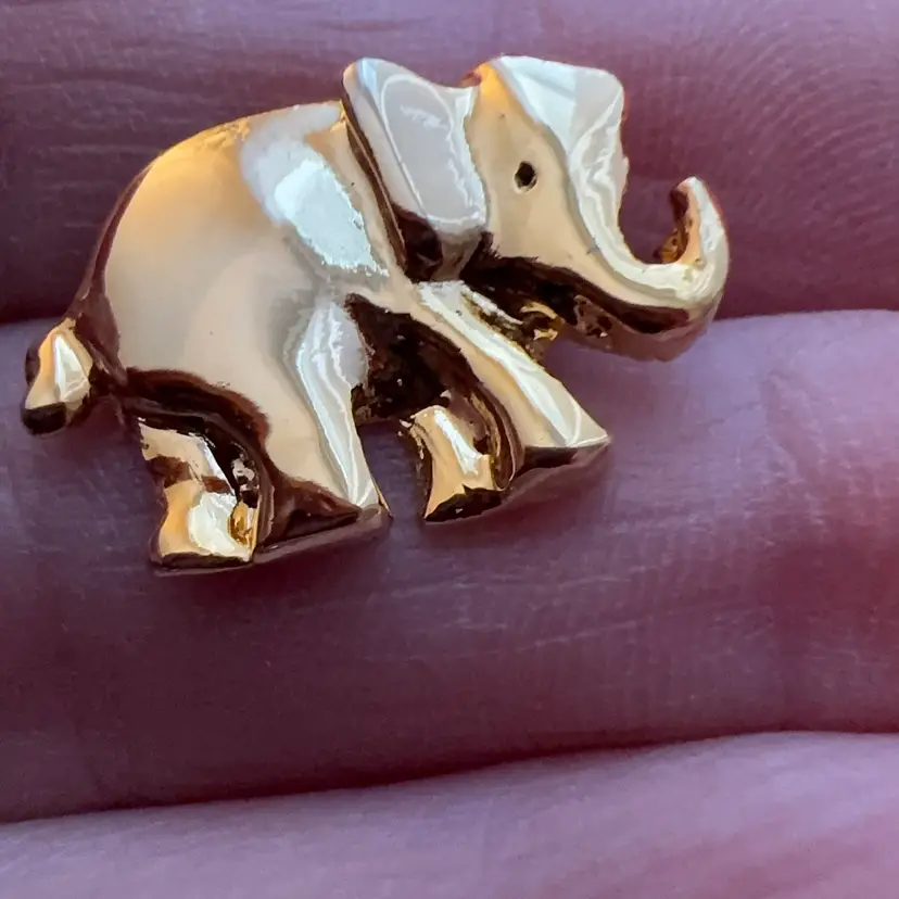 Gold Tone Elephant Earrings