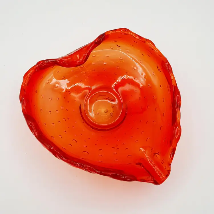 Orange Red Art Glass Heart Shaped Trinket Dish Ashtray Controlled Bubbles Ruffled Edge