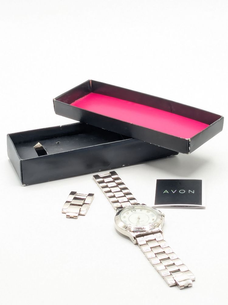 Vintage Avon Silver Tone Quartz Watch with Box NOS