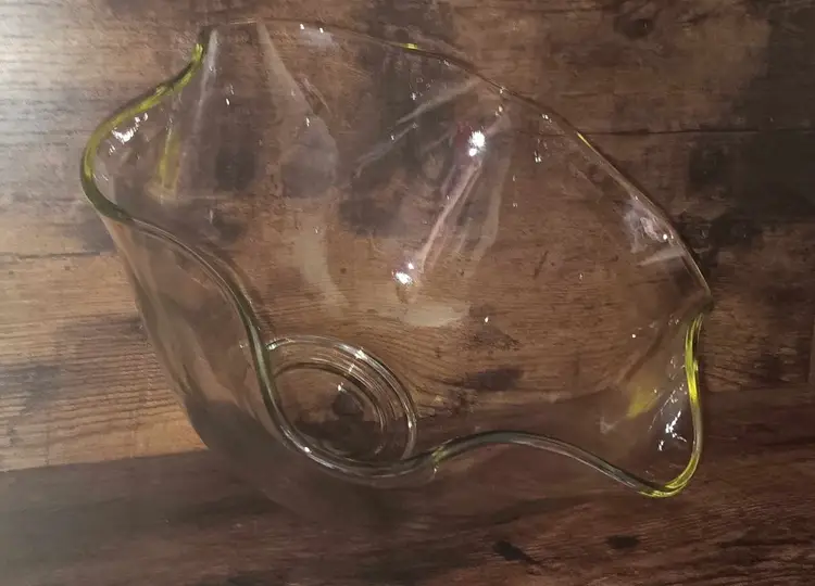 Vintage Clear Glass Ruffles Chips Bowl