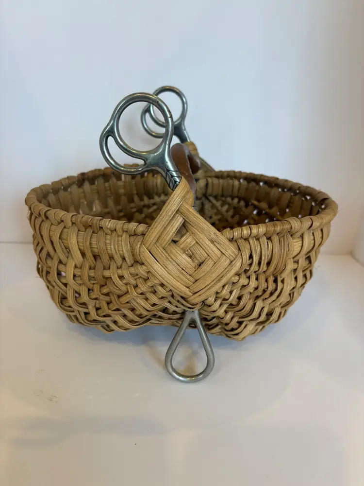 Butt Basket
