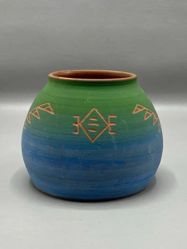 Vintage Sioux Native American Vase Handcrafted Signed Al Black Tail Deer Blue Green Matte Pottery Bowl