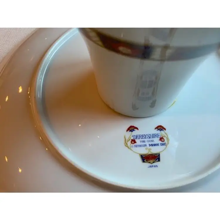 Vintage Seymour Mann Derbyshire Footed Cake Plate