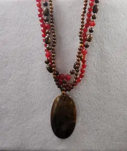 Acrylic or Plastic Beaded Necklace