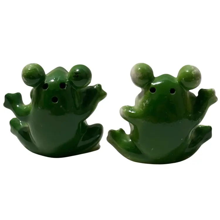 Vintage Lucky Frogs Salt Pepper Shakers Stoppers Green Kitschy 1950s Japan RARE