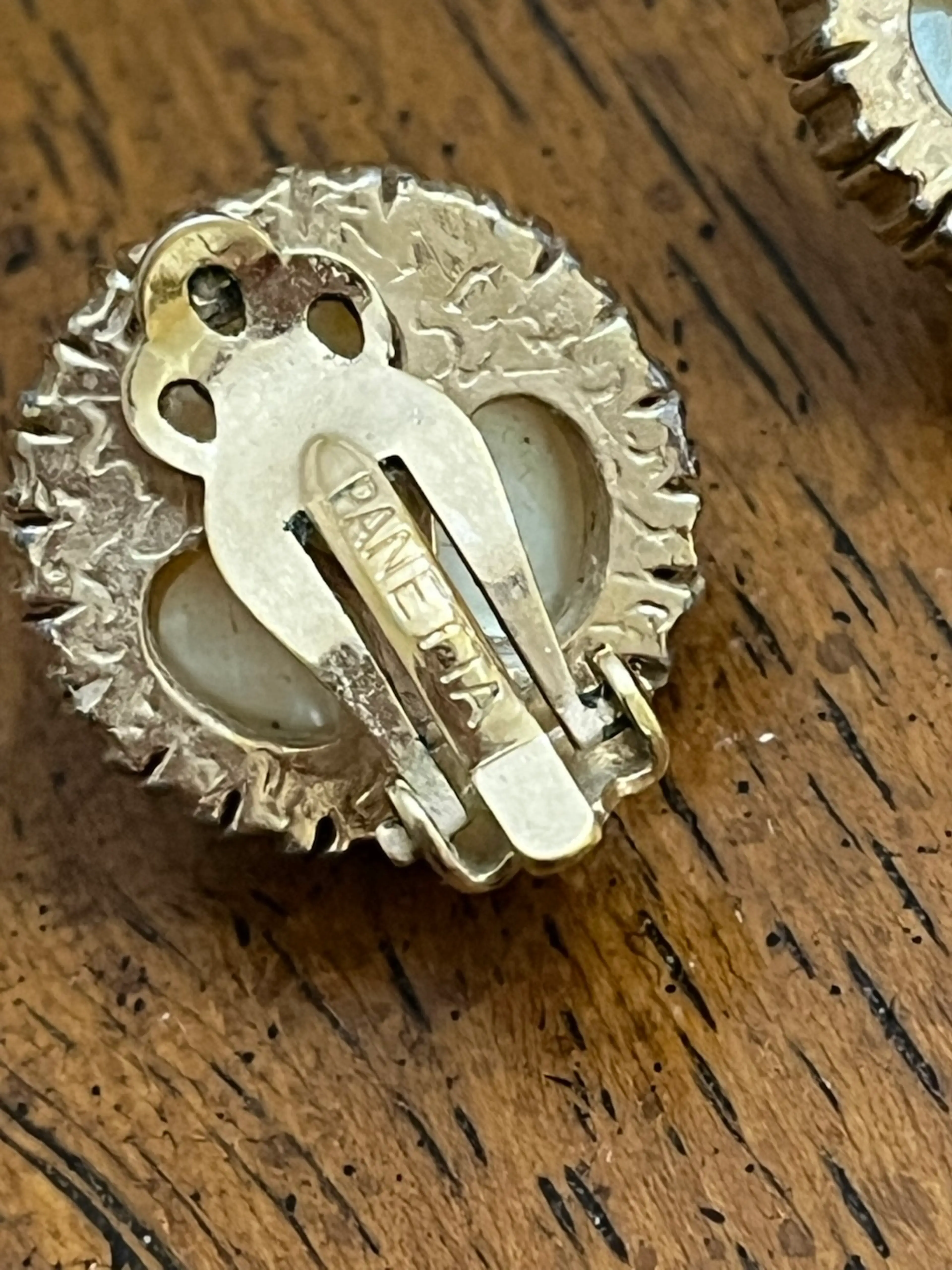 Image 3 of 5