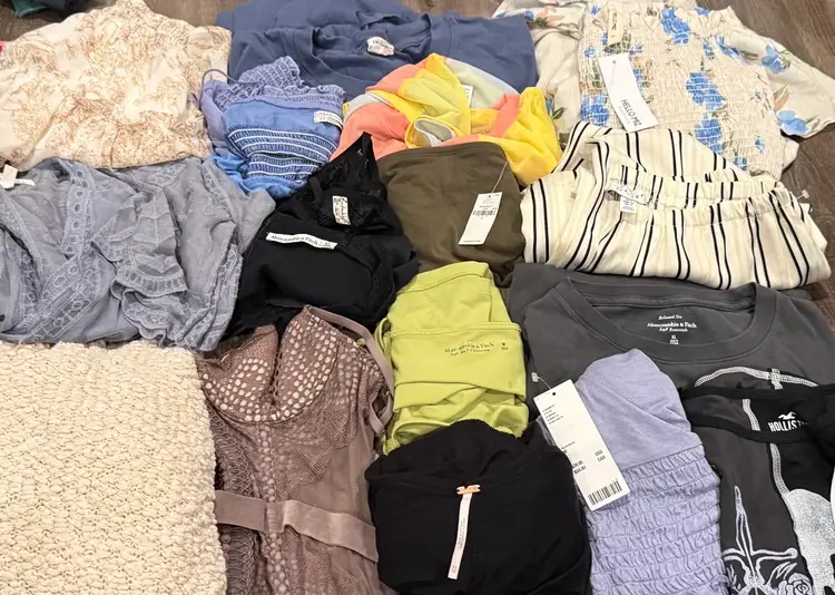 85pcs Trendy Wholesale Box