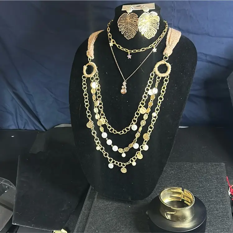 #24 - Gold Toned 5pc Lot