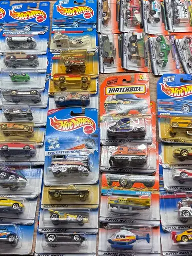 $2 - 90s Hot Wheels - Matchbox Cars - 