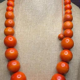 #139 Antique Mall Jewelry (12/18) 24”