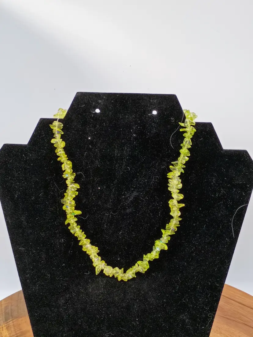 Choker Style Necklace Tumbled Peridot Chips with Sterling Silver Clasp 14" Glows