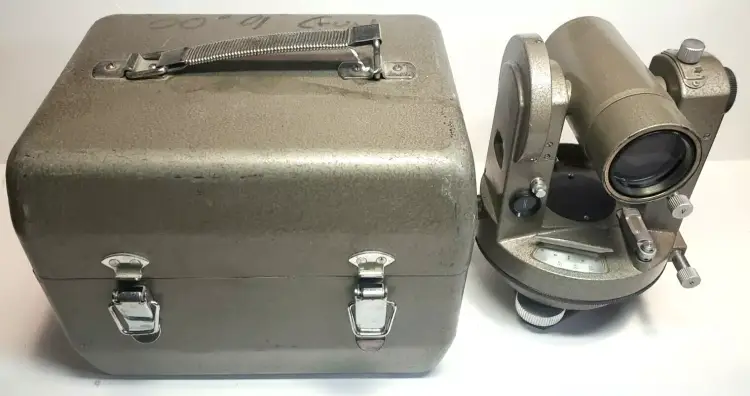 THS Surveyor Transit Model 57-7202 Tools Japan Surveying Untested For Parts Only