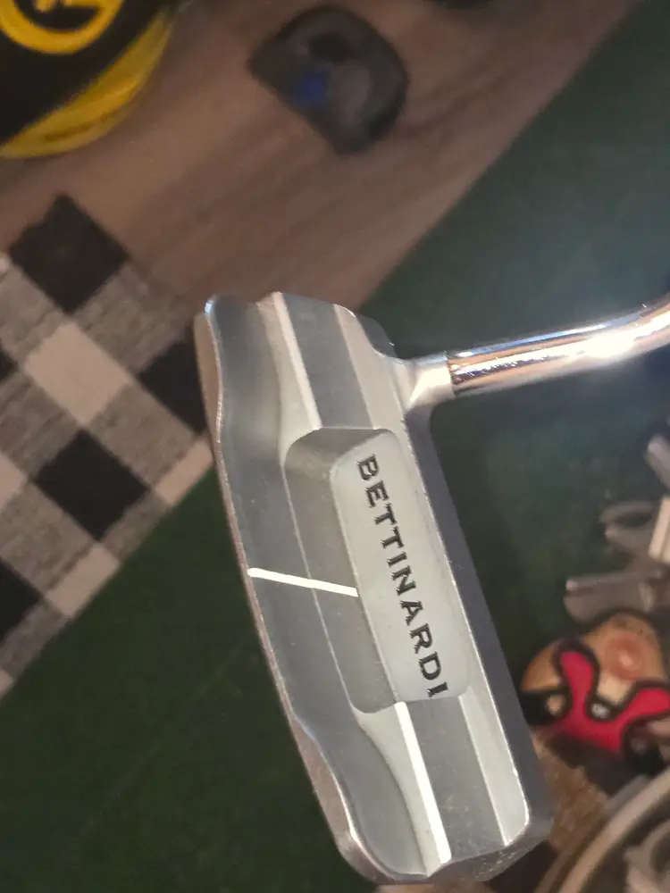 RH "MATT KUCHAR" BETTINARDI 40-inch-long Golf Club PUTTER w/Jumbo Max Grip