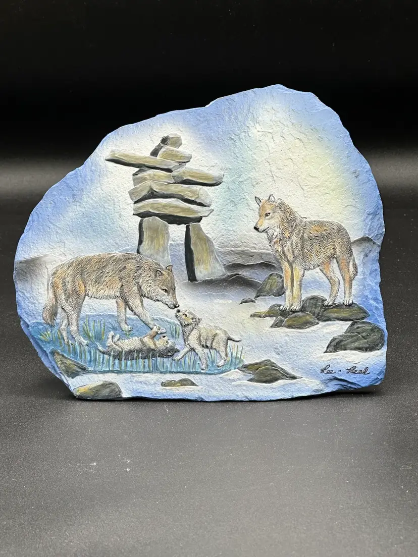 Reflections of Bay Life Art Wolf Family - Gorgeous Detailes Decoration