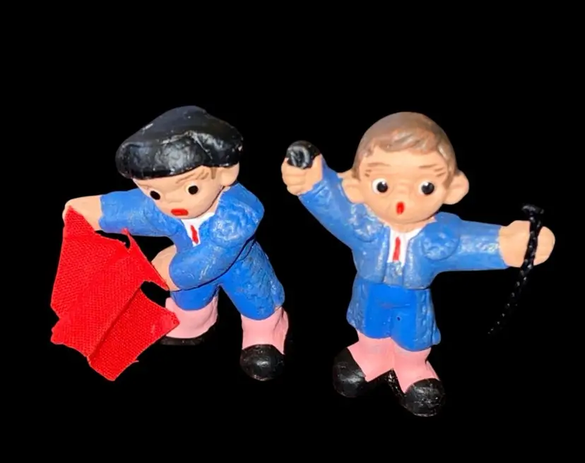 #30-  40% Off Sale-Vintage Red Clay Mud People Figurine From Mexico As Shown 2" (was $10)