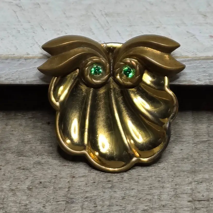 Vintage Brass Tone Owl Brooch Pin