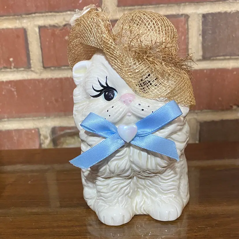 Country Kitty Cat Figurine