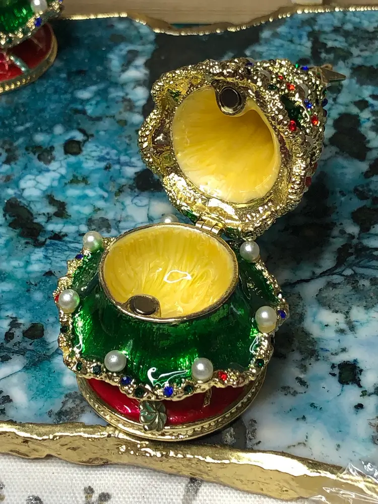 Adorned Faux Pearl Gem Crystal Tree Trinket🎄 Jewelry Box