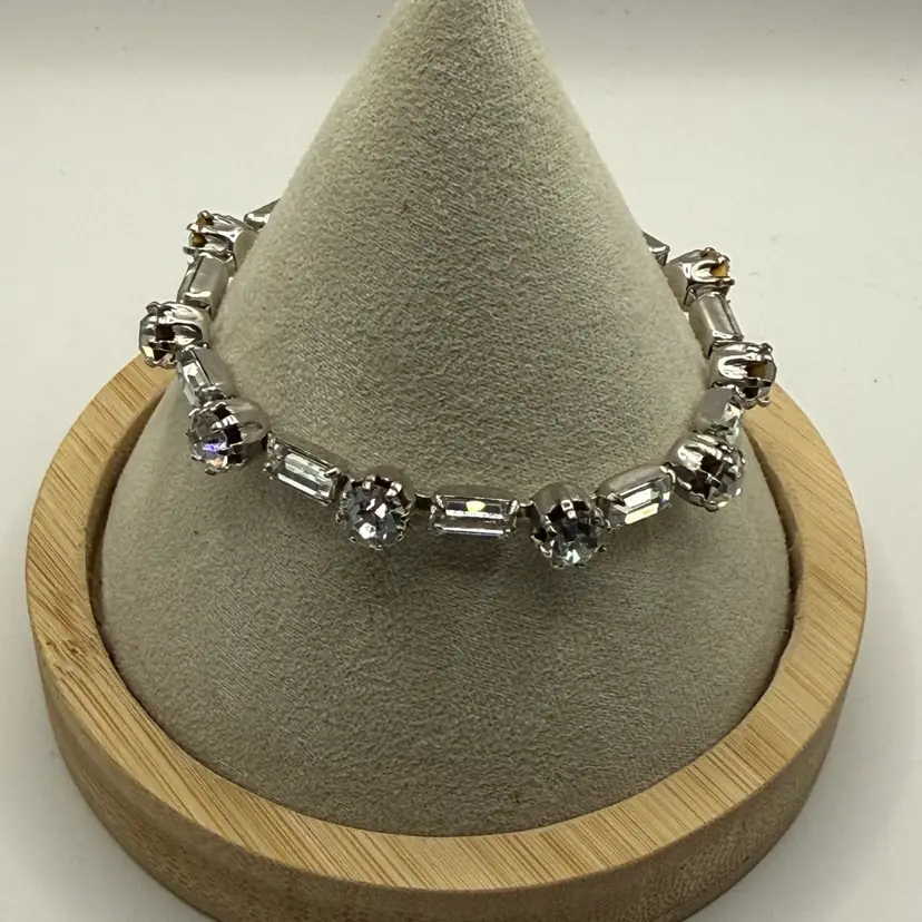 Kramer Vintage AB Crystal Tennis Bracelet - Silver Tone 6.5”