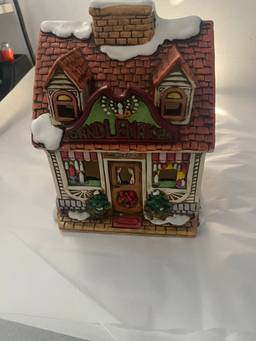 Lefton Colonial Christmas Village Watts’s Candle Shop House