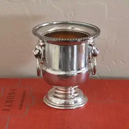 Vintage Viners of Sheffield
England Silver Plated Miniature Wine Cooler Lion's Head Bucket