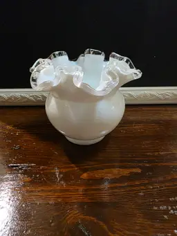 Fenton Glass Sliver Crest Rose Bowl With Ruffled Edge