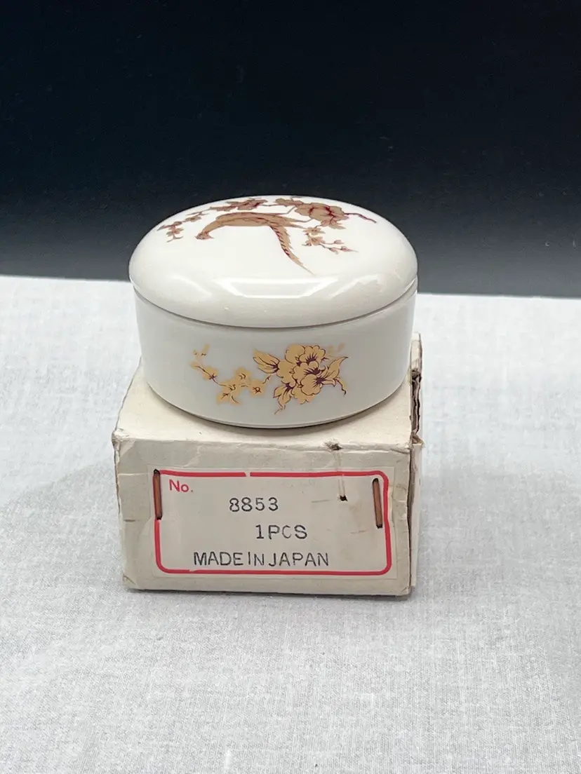 #1038-B Vintage Gorham Trinket Box Fine Bone China 
Beautiful White with Gold Florals and Pheasant 
Made In Japan
Girl Wearing A Scarf