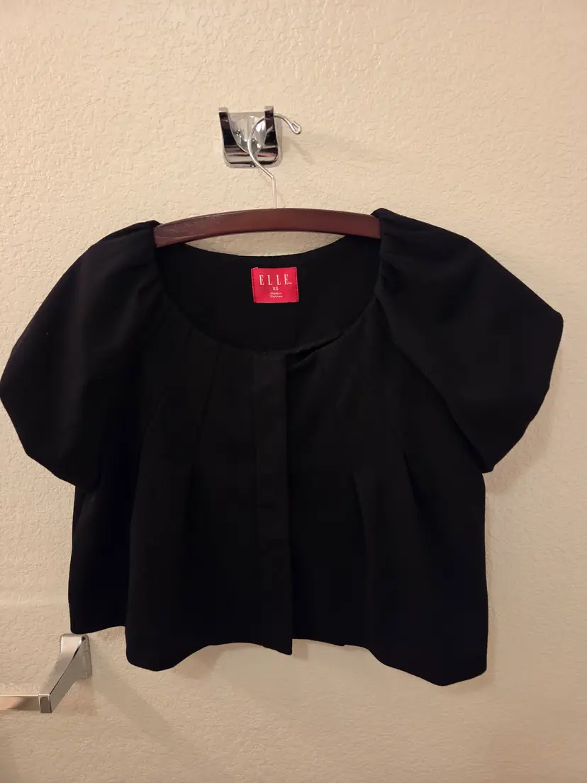 Vintage Elle Ladies Size XS Black Short Sleeve Cropped Jacket