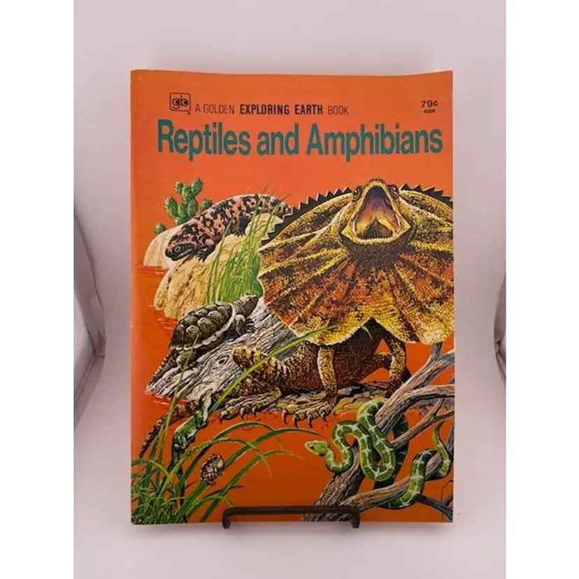 Vintage Reptiles & Amphibians Picture Book - Paperback 1974 -Golden Exploring Earth Book